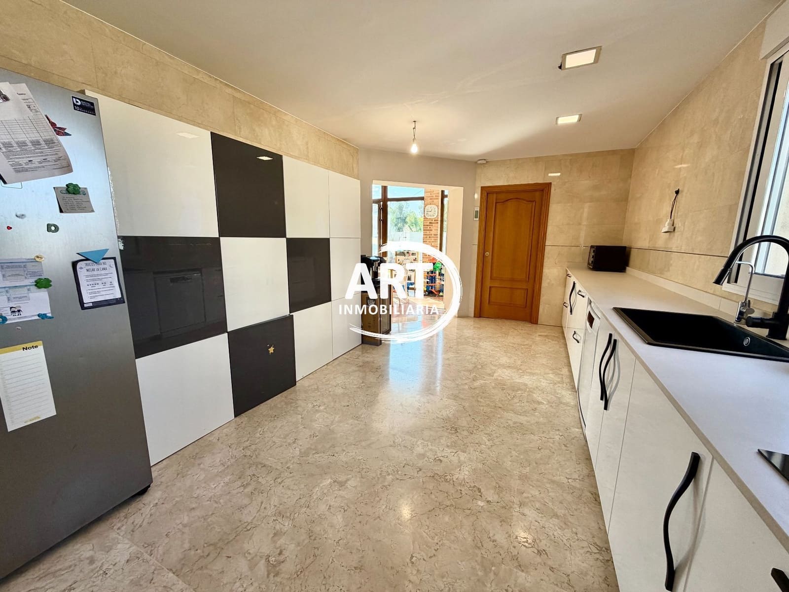 4 slaapkamer Villa te koop in L'Eliana met garage - € 630.000 (Ref: 10157201)