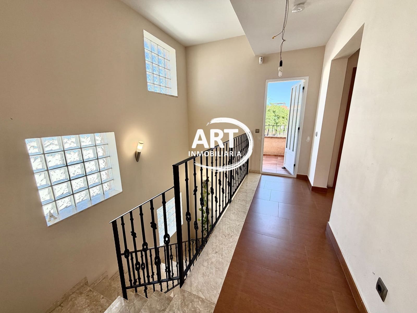 4 slaapkamer Villa te koop in L'Eliana met garage - € 630.000 (Ref: 10157201)