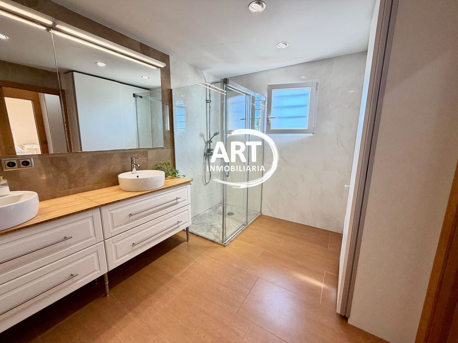 4 slaapkamer Villa te koop in L'Eliana met garage - € 630.000 (Ref: 10157201)