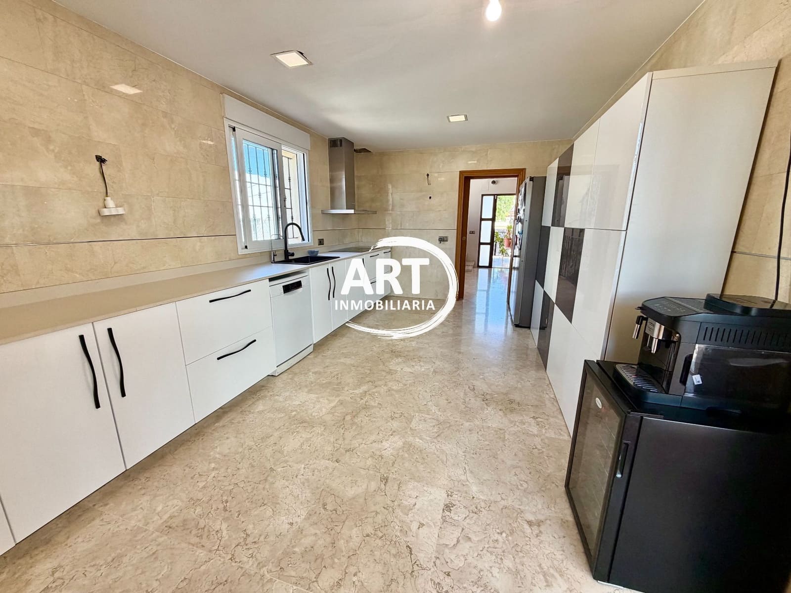 4 slaapkamer Villa te koop in L'Eliana met garage - € 630.000 (Ref: 10157201)