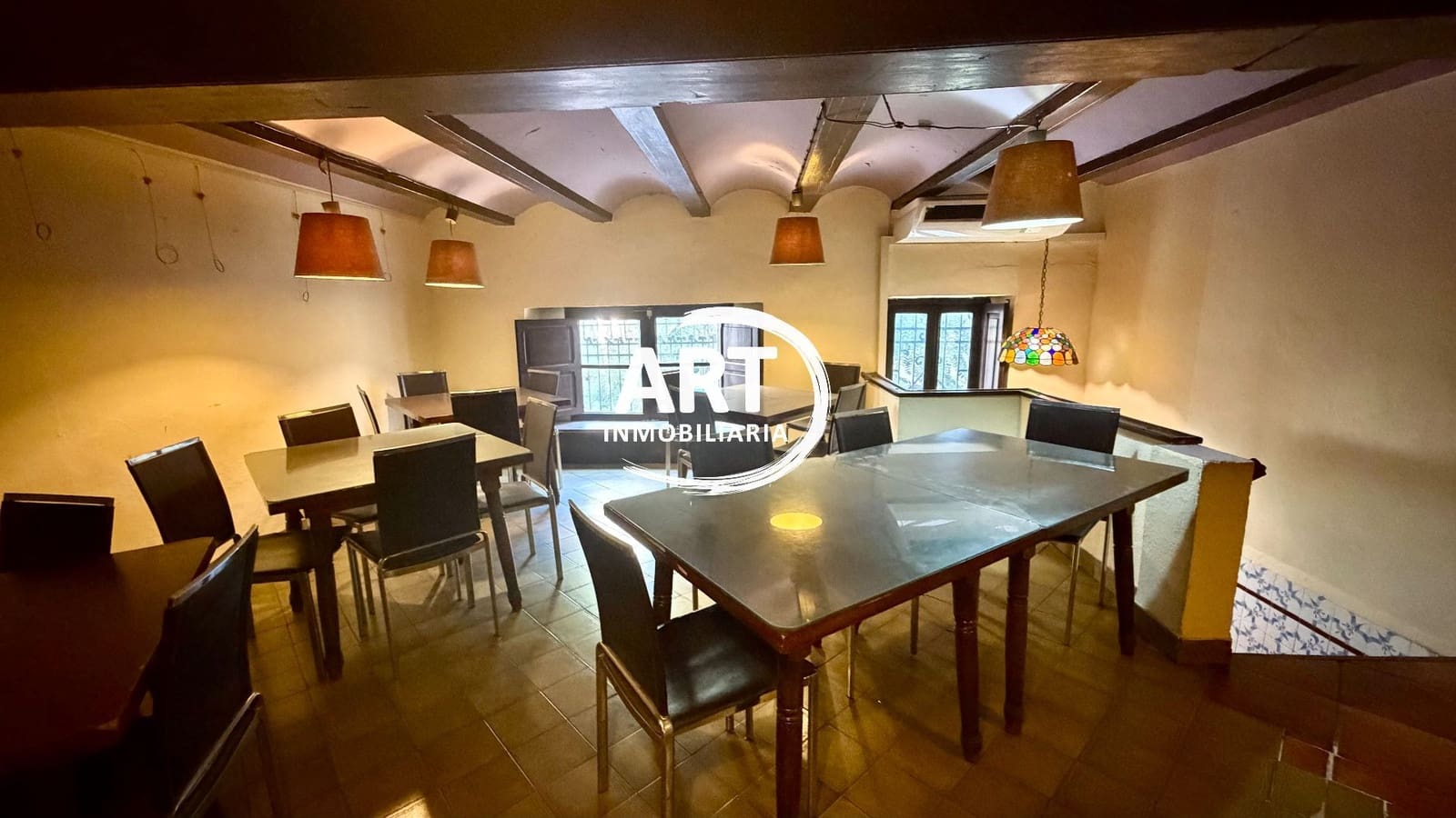 Kommersiell til salgs i Valencia by - € 249 000 (Ref: 10160913)