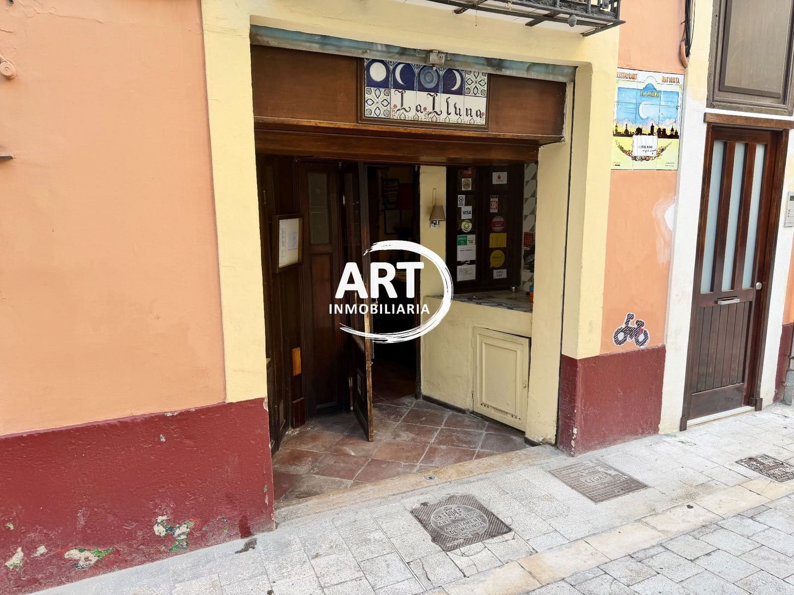 Kommersiell til salgs i Valencia by - € 249 000 (Ref: 10160913)