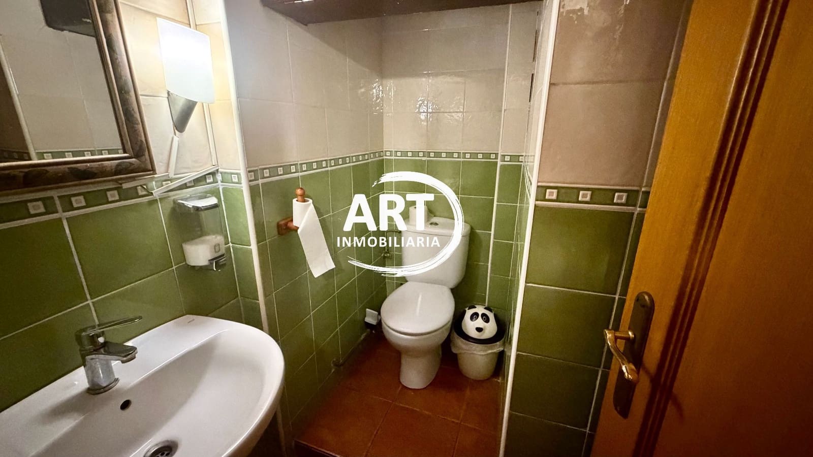 Kommersiell til salgs i Valencia by - € 249 000 (Ref: 10160913)