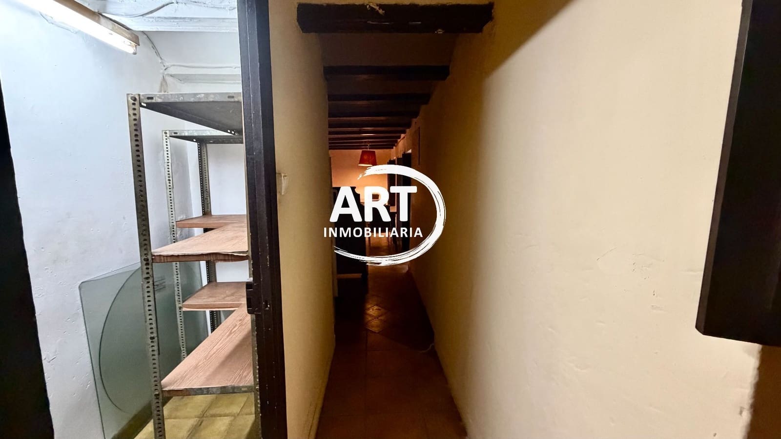 Kommersiell til salgs i Valencia by - € 249 000 (Ref: 10160913)