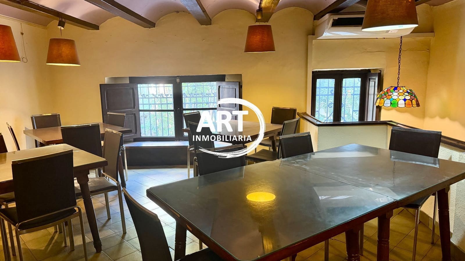Kommersiell til salgs i Valencia by - € 249 000 (Ref: 10160913)