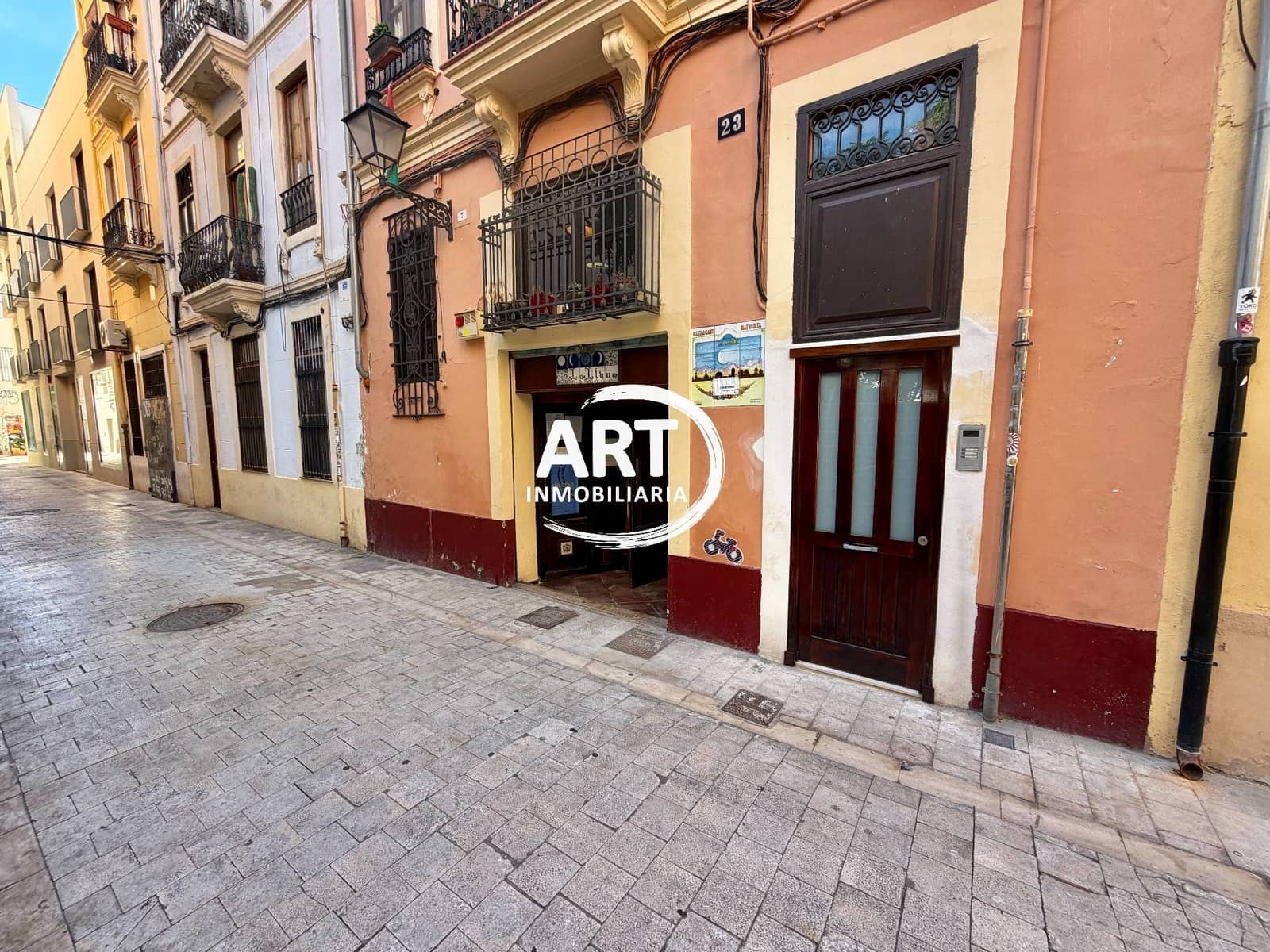 Kommersiell til salgs i Valencia by - € 249 000 (Ref: 10160913)