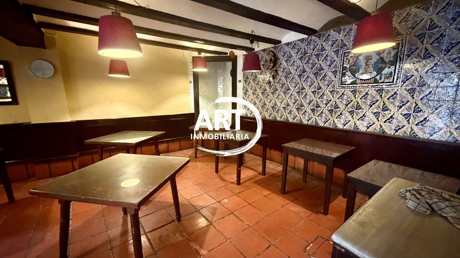 Kommersiell til salgs i Valencia by - € 249 000 (Ref: 10160913)