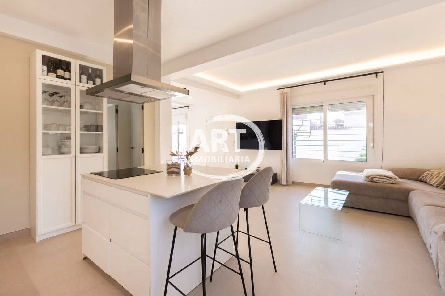 3 bedroom Villa for sale in L'Eliana with pool garage - € 585,000 (Ref: 10166072)