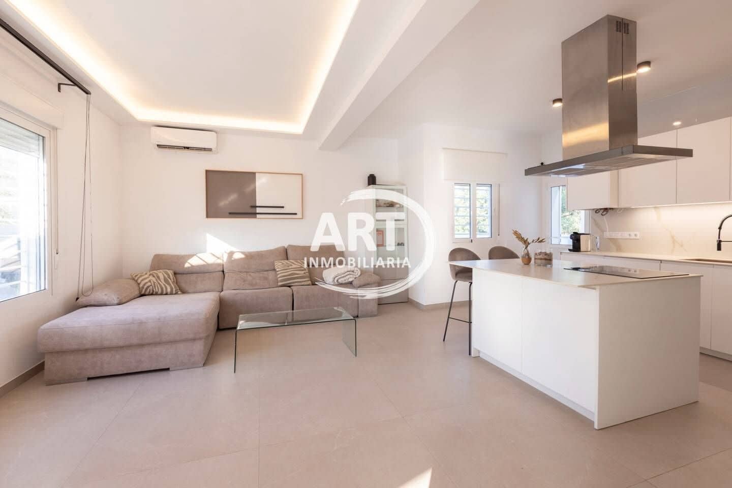 3 bedroom Villa for sale in L'Eliana with pool garage - € 585,000 (Ref: 10166072)
