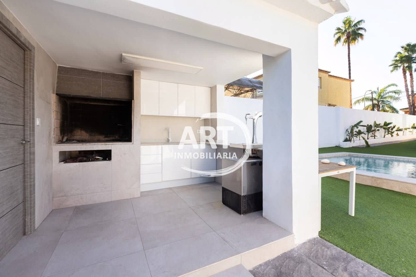 3 bedroom Villa for sale in L'Eliana with pool garage - € 585,000 (Ref: 10166072)