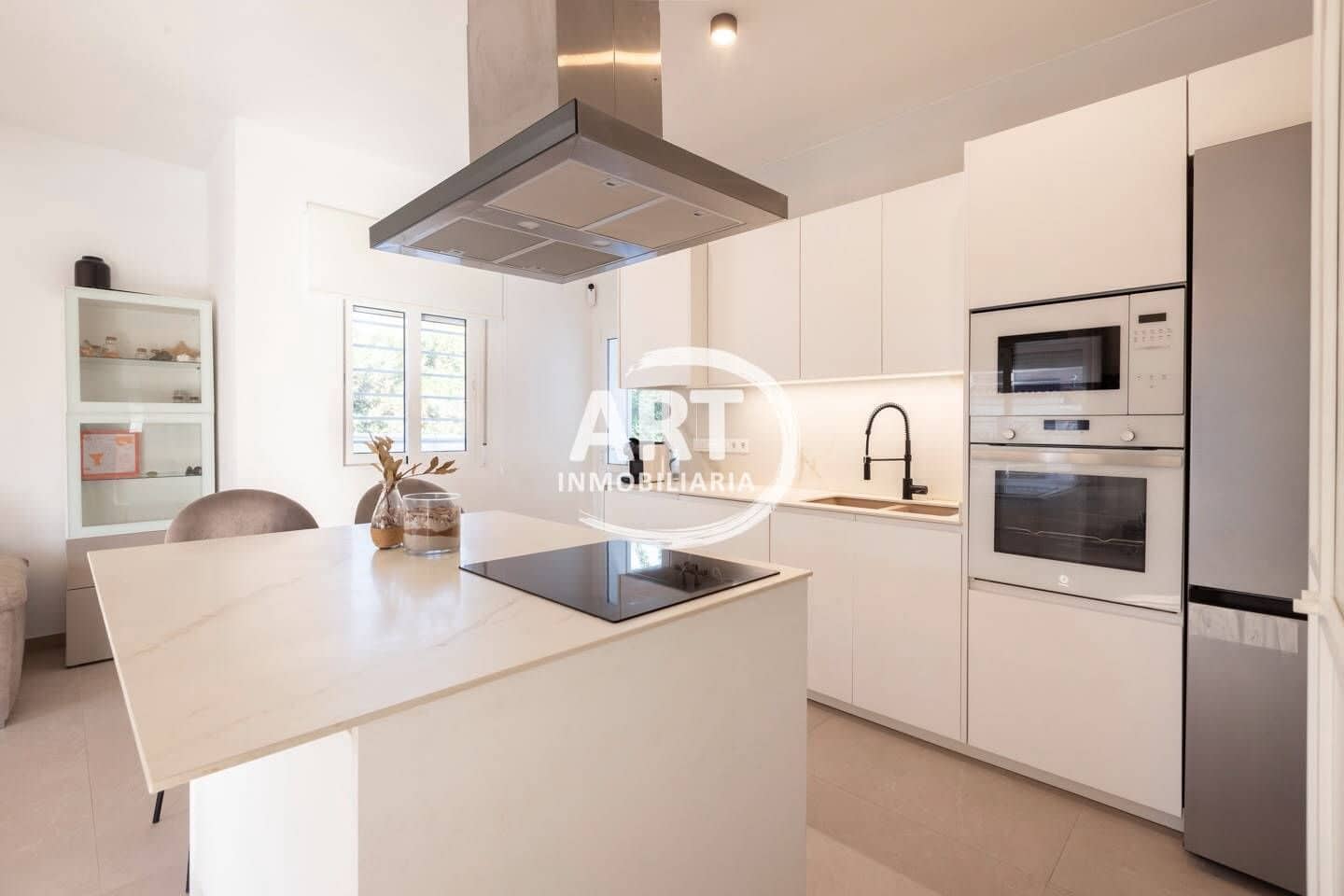 3 bedroom Villa for sale in L'Eliana with pool garage - € 585,000 (Ref: 10166072)