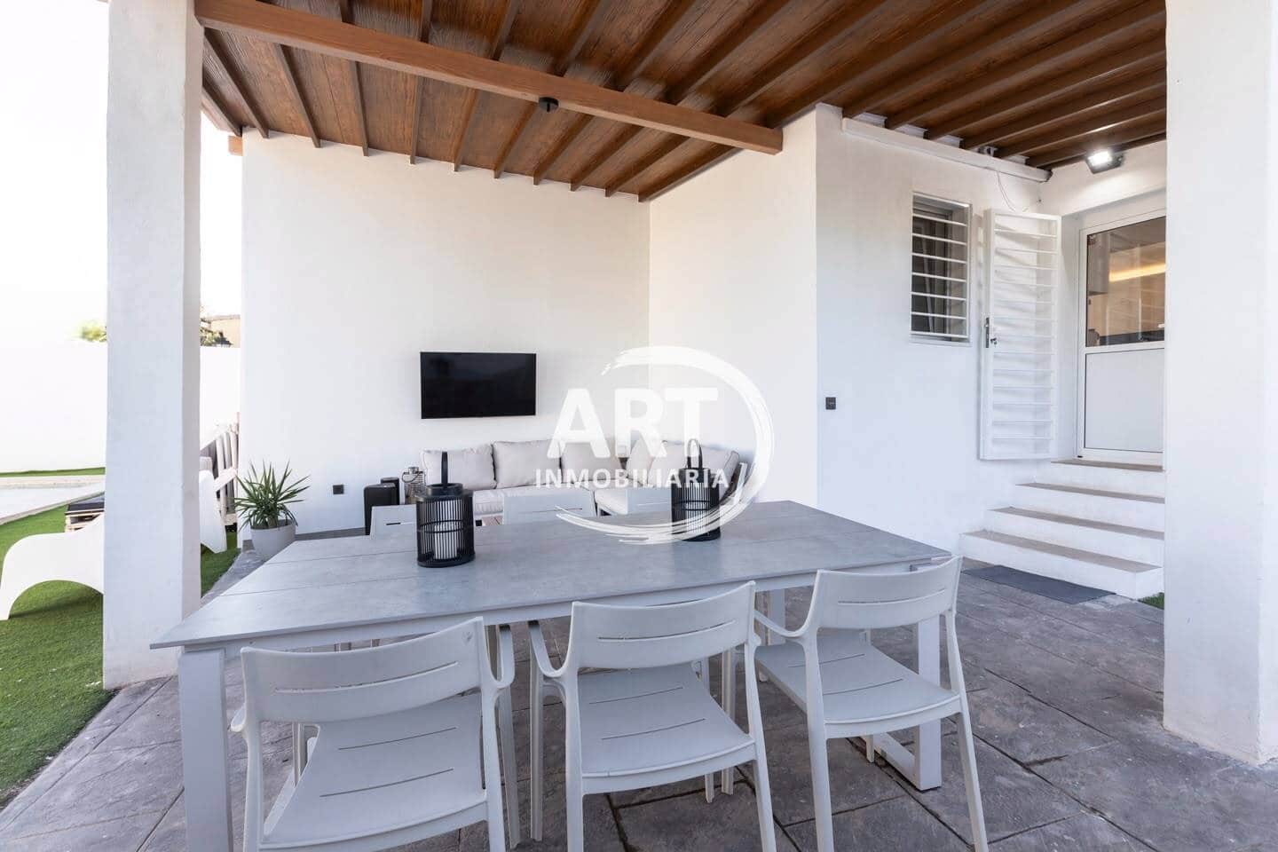 3 bedroom Villa for sale in L'Eliana with pool garage - € 585,000 (Ref: 10166072)