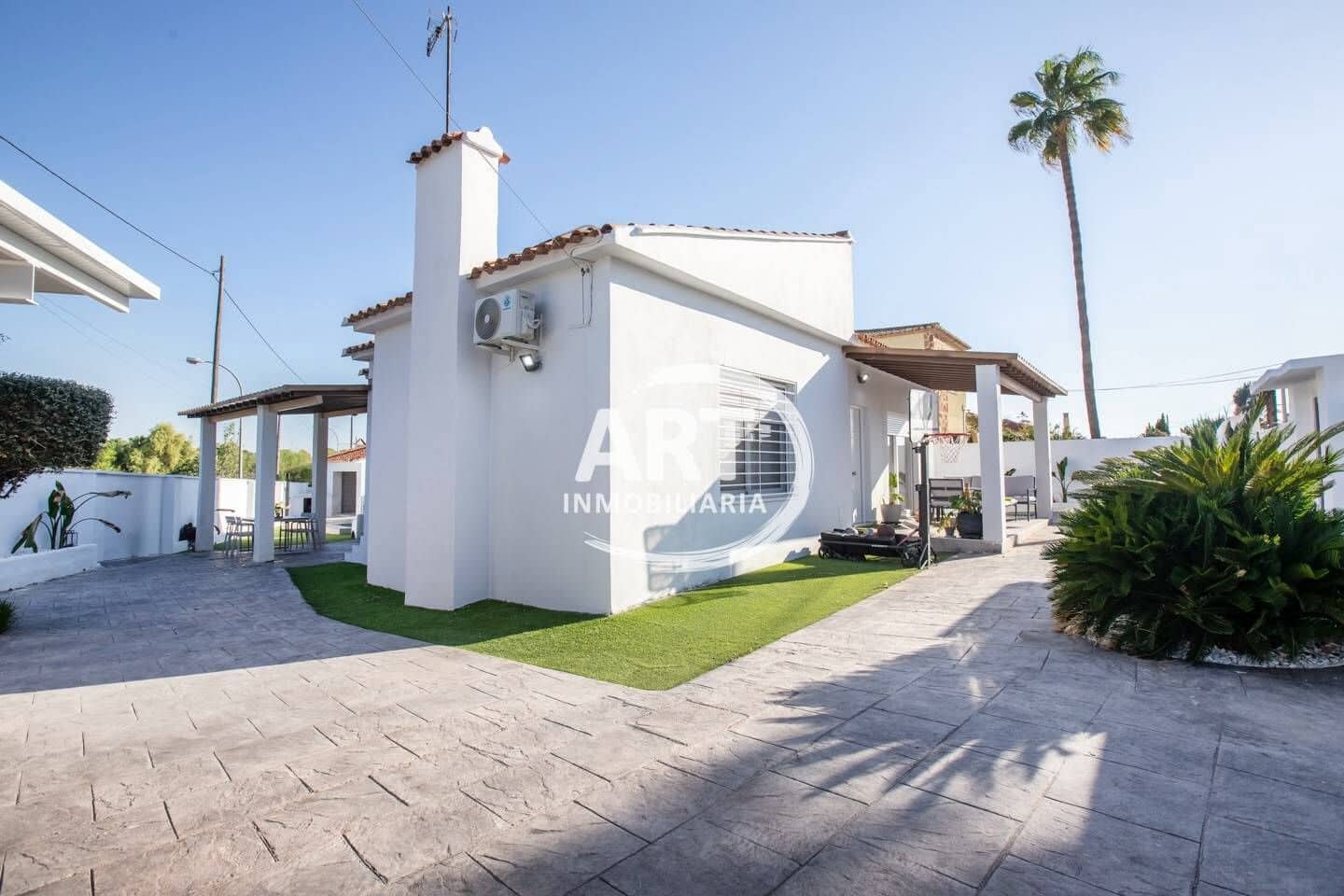 3 bedroom Villa for sale in L'Eliana with pool garage - € 585,000 (Ref: 10166072)