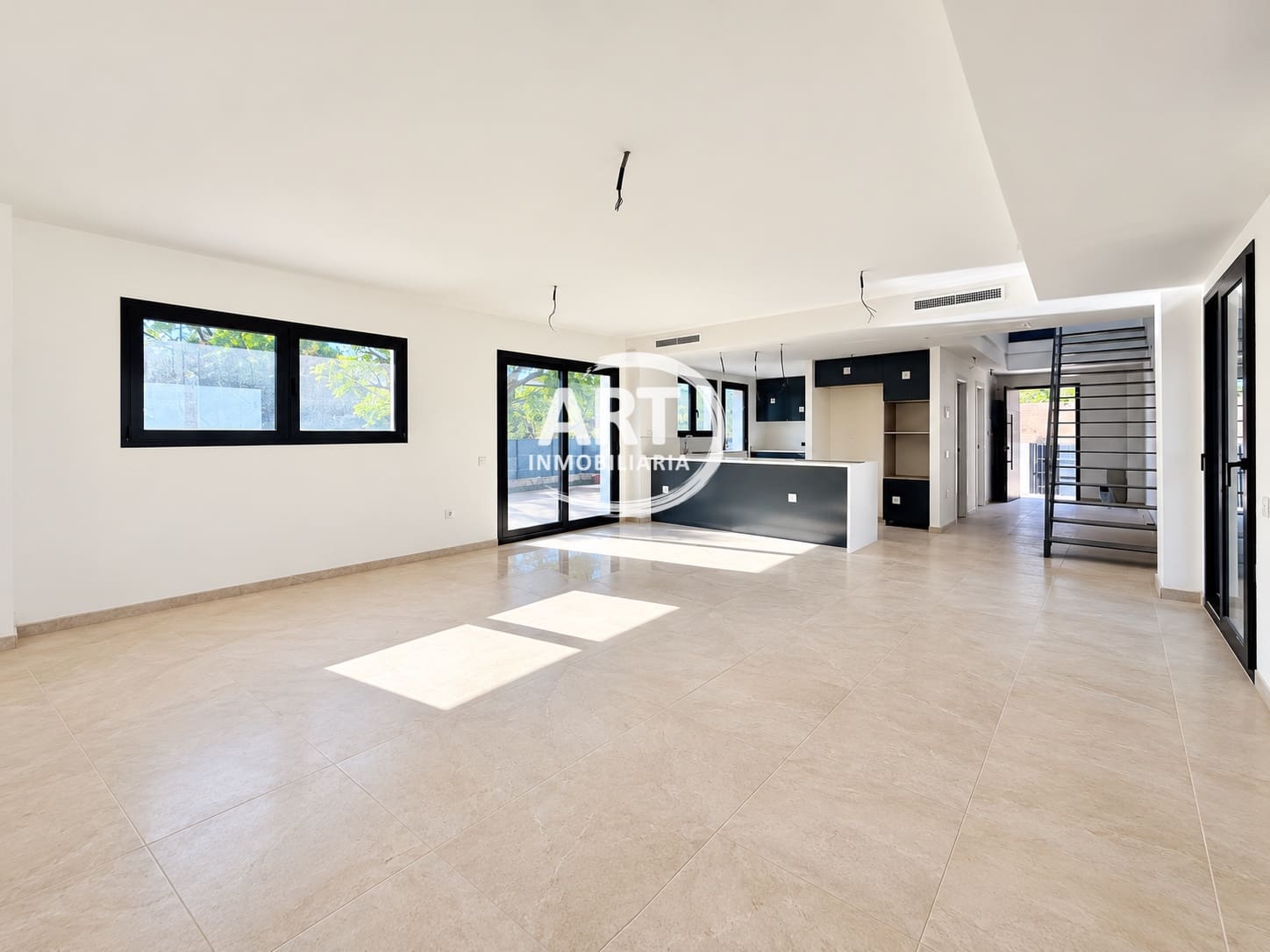 Chalet de 4 habitaciones en Náquera en venta con piscina garaje - 447.000 € (Ref: 10174343)