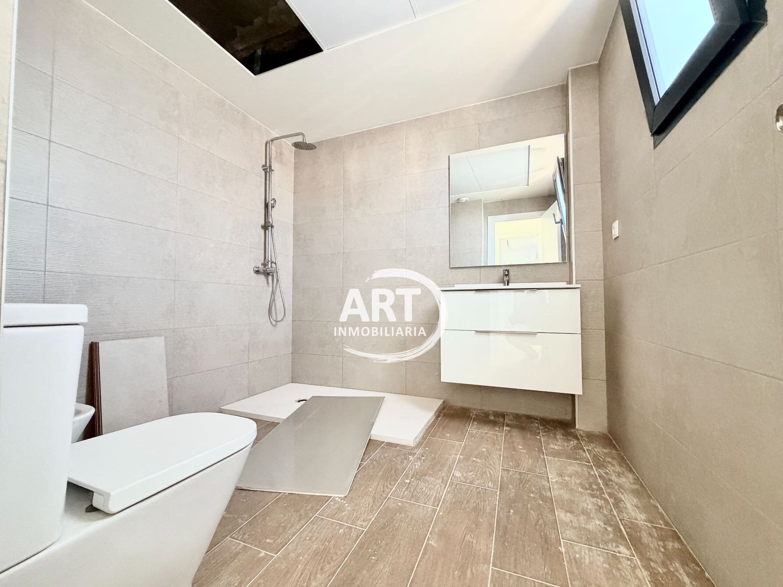 Chalet de 4 habitaciones en Náquera en venta con piscina garaje - 447.000 € (Ref: 10174343)