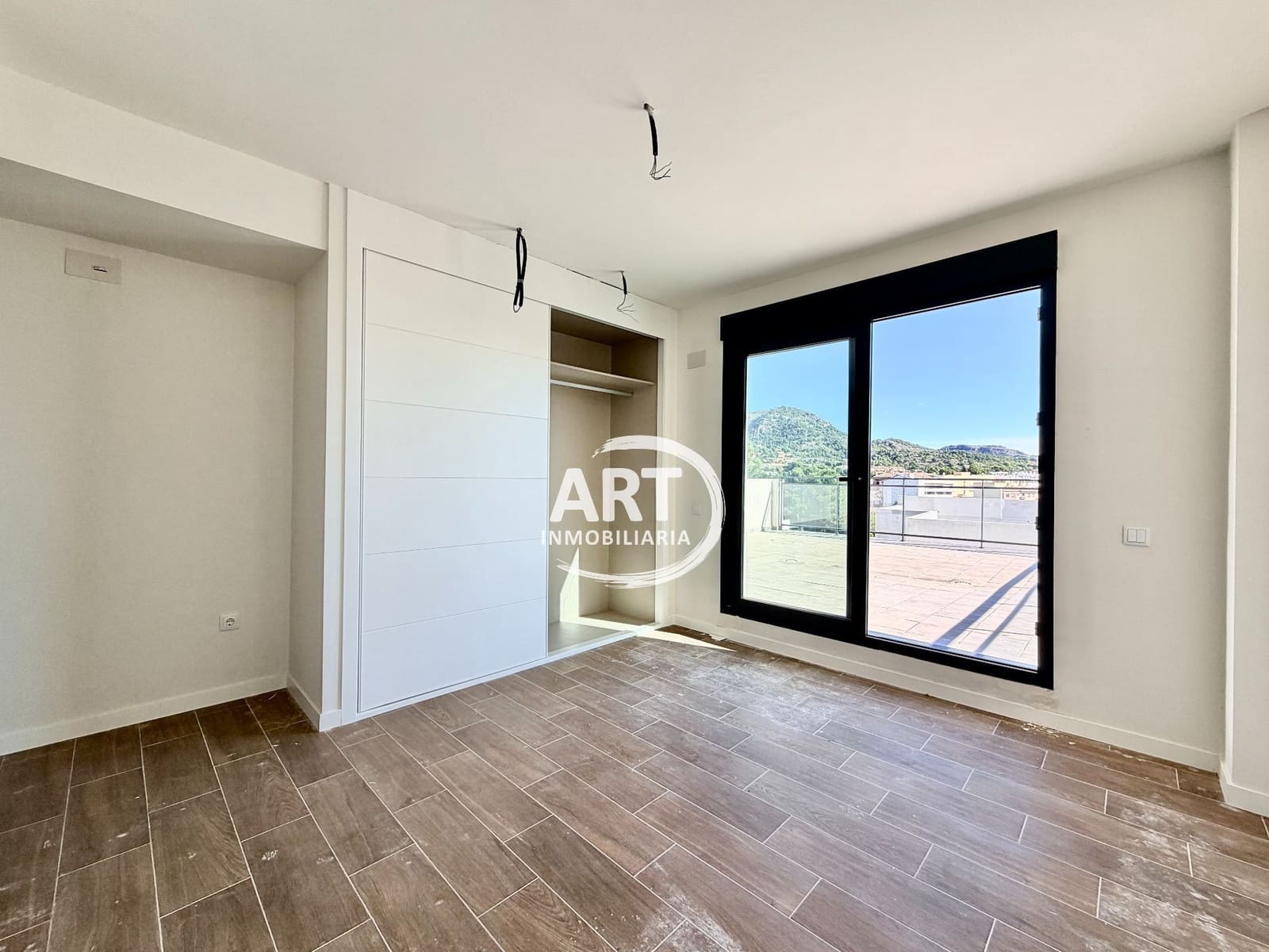 Chalet de 4 habitaciones en Náquera en venta con piscina garaje - 447.000 € (Ref: 10174343)