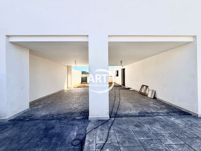 Chalet de 4 habitaciones en Náquera en venta con piscina garaje - 447.000 € (Ref: 10174343)