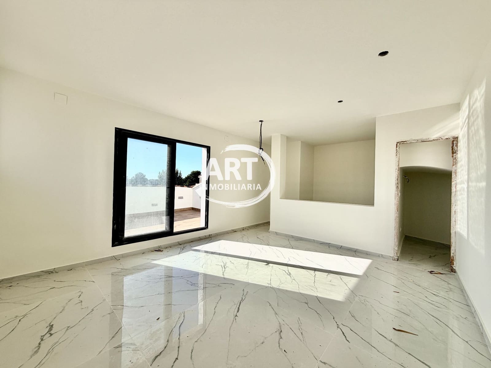 Chalet de 4 habitaciones en Náquera en venta con piscina - 650.000 € (Ref: 10174344)