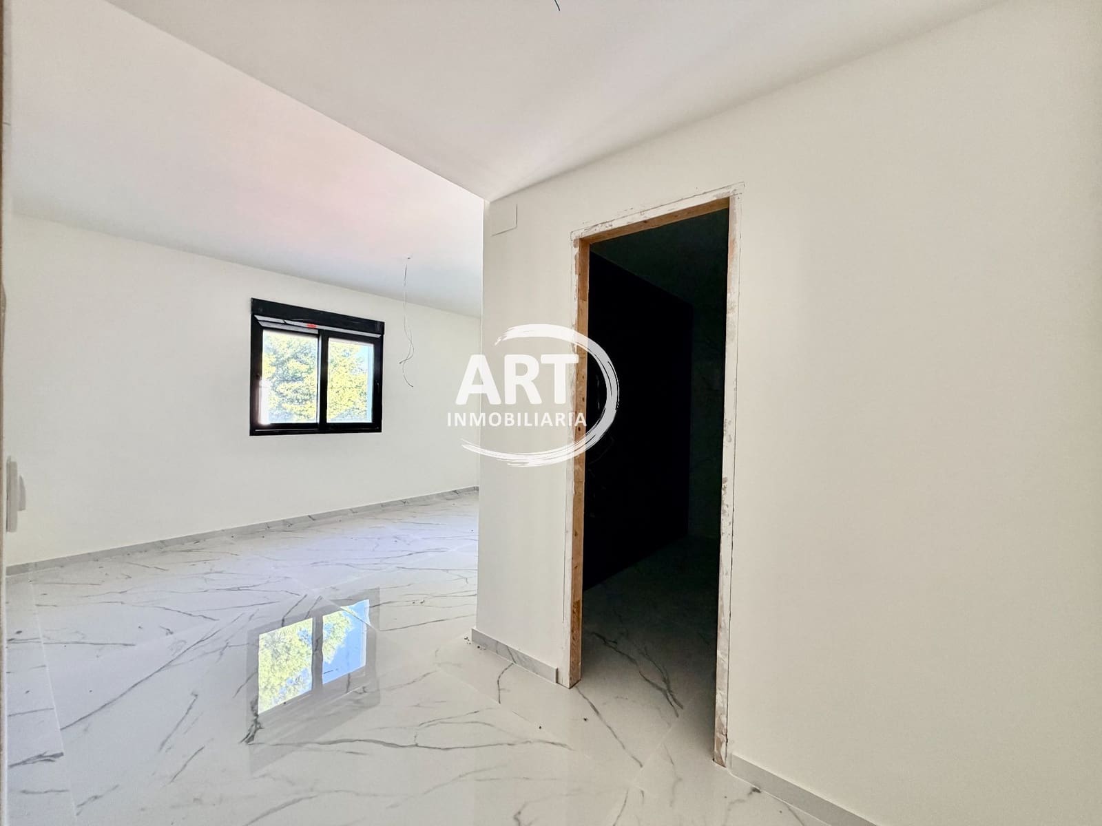 Chalet de 4 habitaciones en Náquera en venta con piscina - 650.000 € (Ref: 10174344)