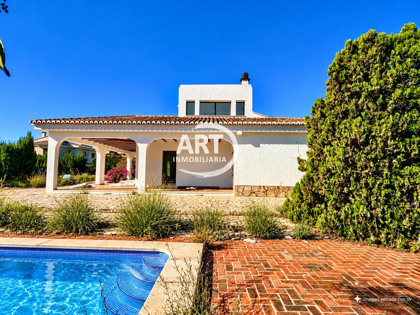 Chalet de 4 habitaciones en Náquera en venta con piscina - 650.000 € (Ref: 10174344)