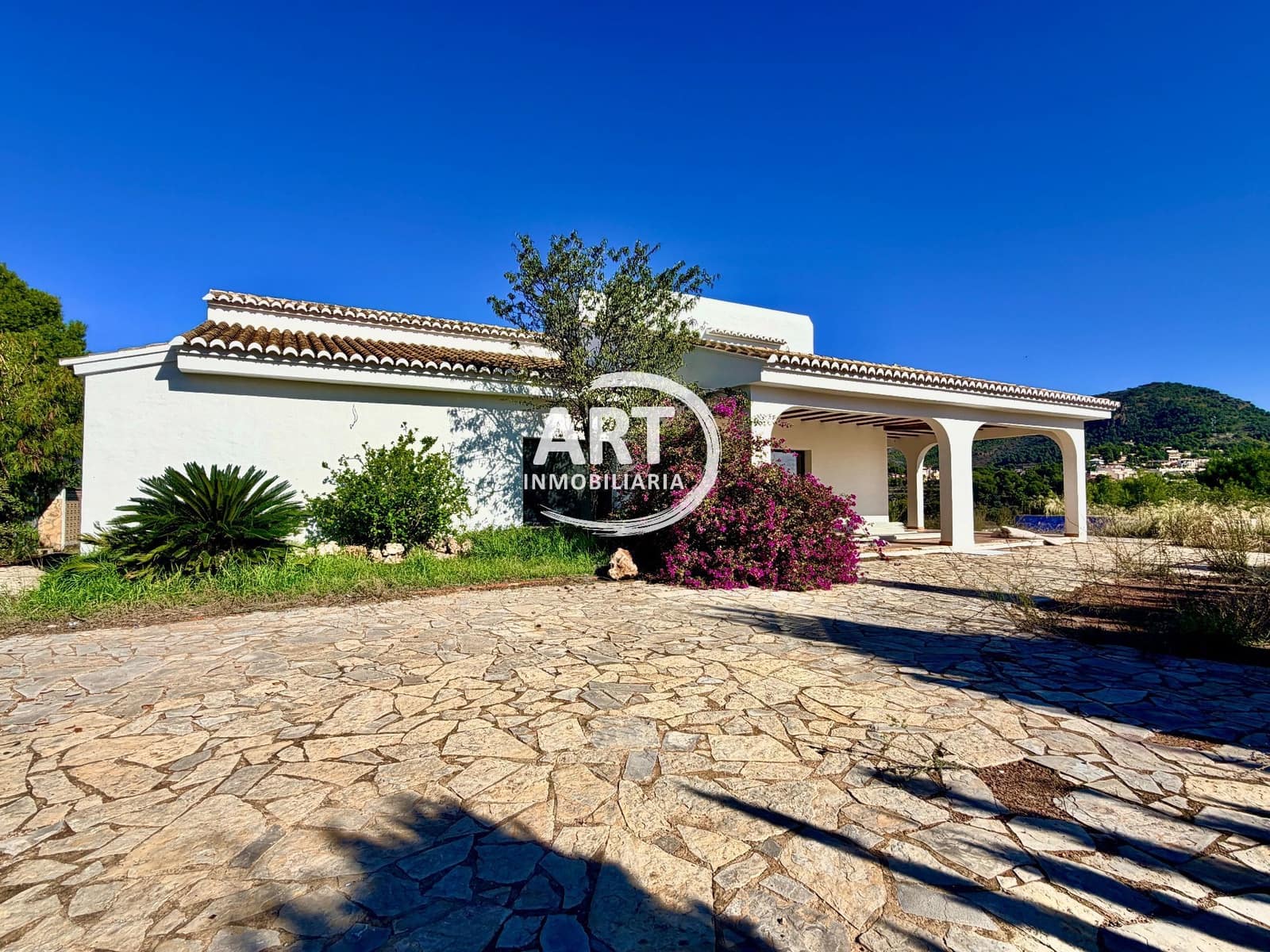 Chalet de 4 habitaciones en Náquera en venta con piscina - 650.000 € (Ref: 10174344)