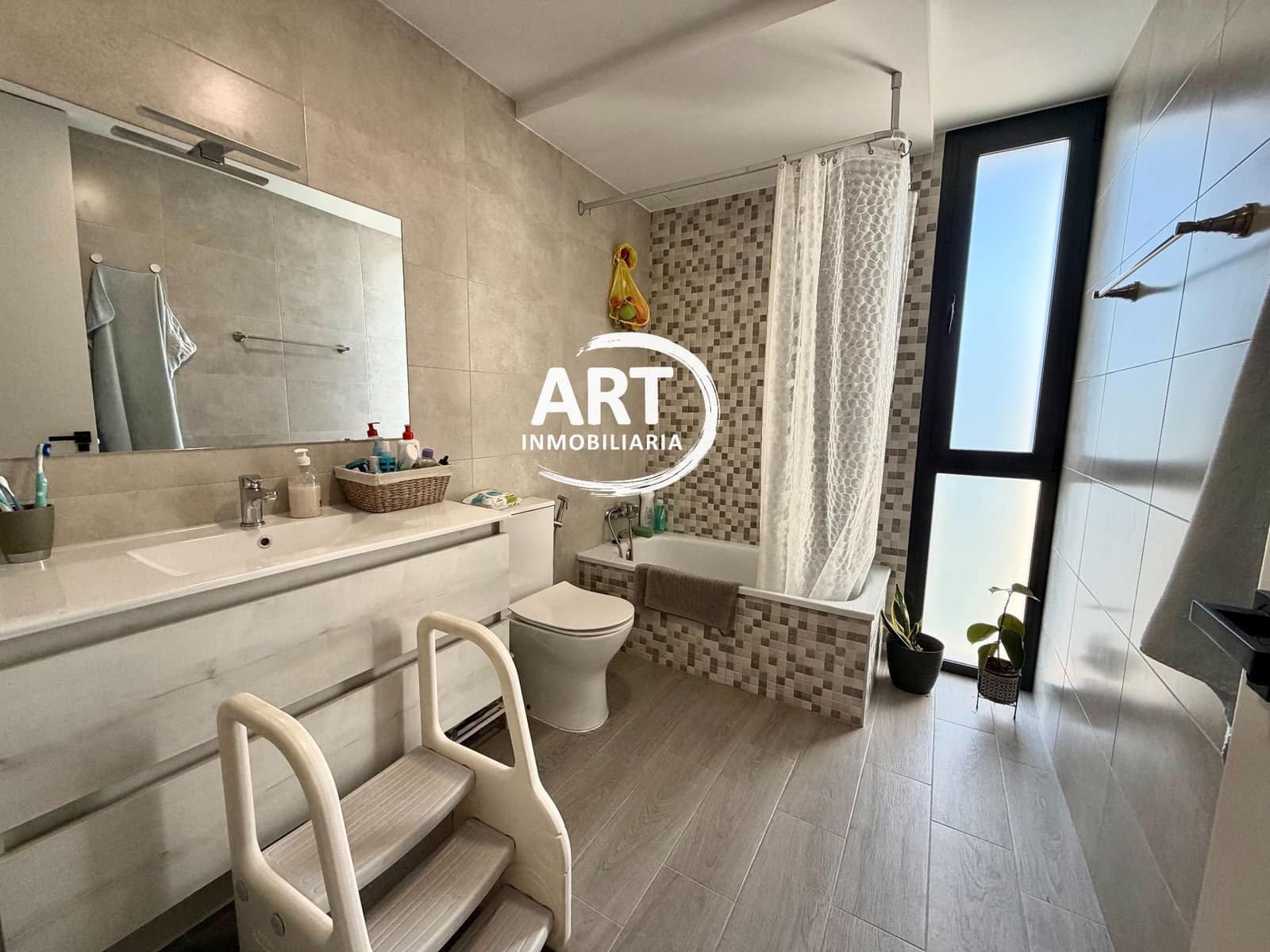 Chalet de 4 habitaciones en San Antonio de Benagéber en venta con piscina garaje - 580.000 € (Ref: 10174345)