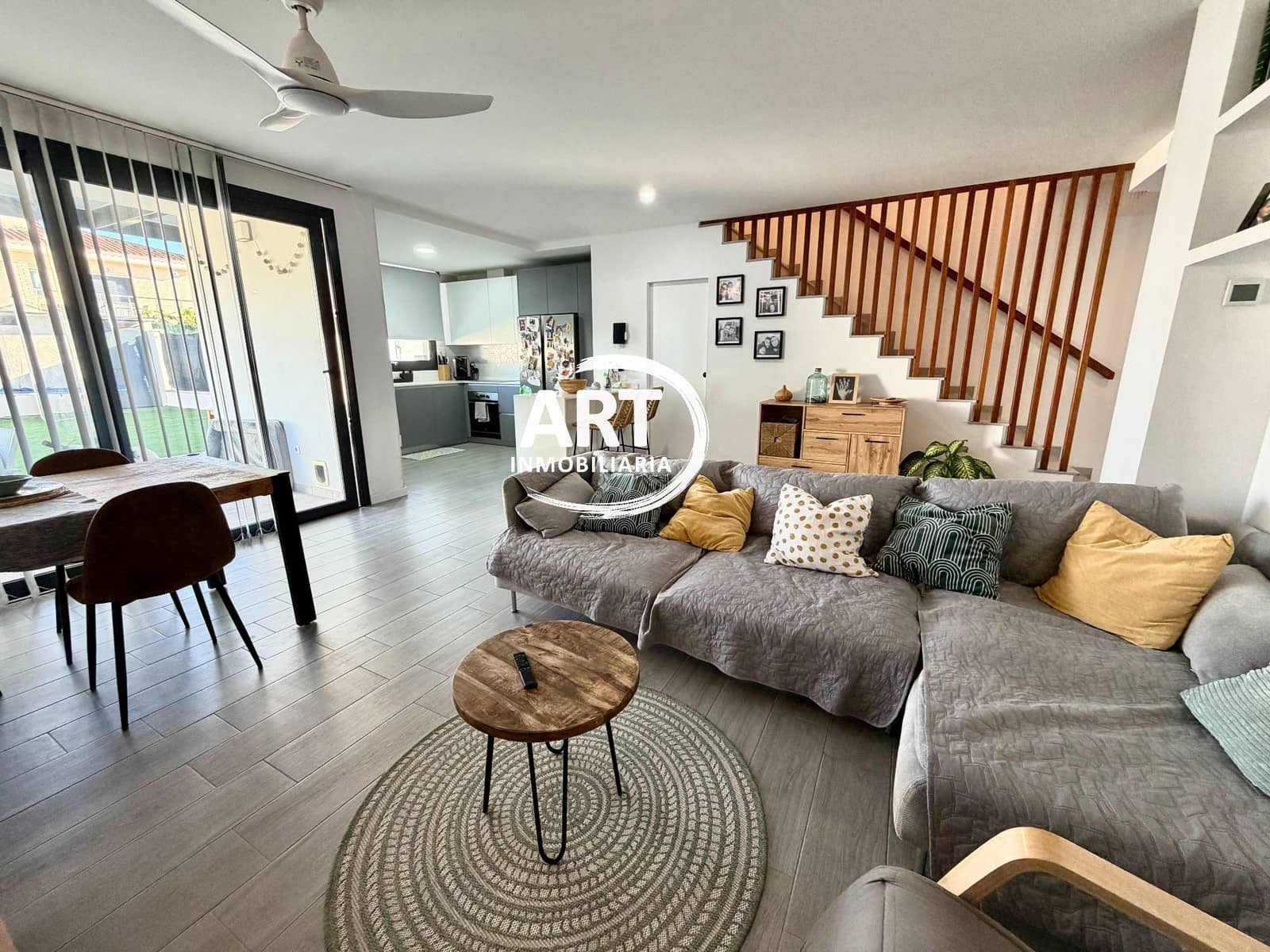 Chalet de 4 habitaciones en San Antonio de Benagéber en venta con piscina garaje - 580.000 € (Ref: 10174345)
