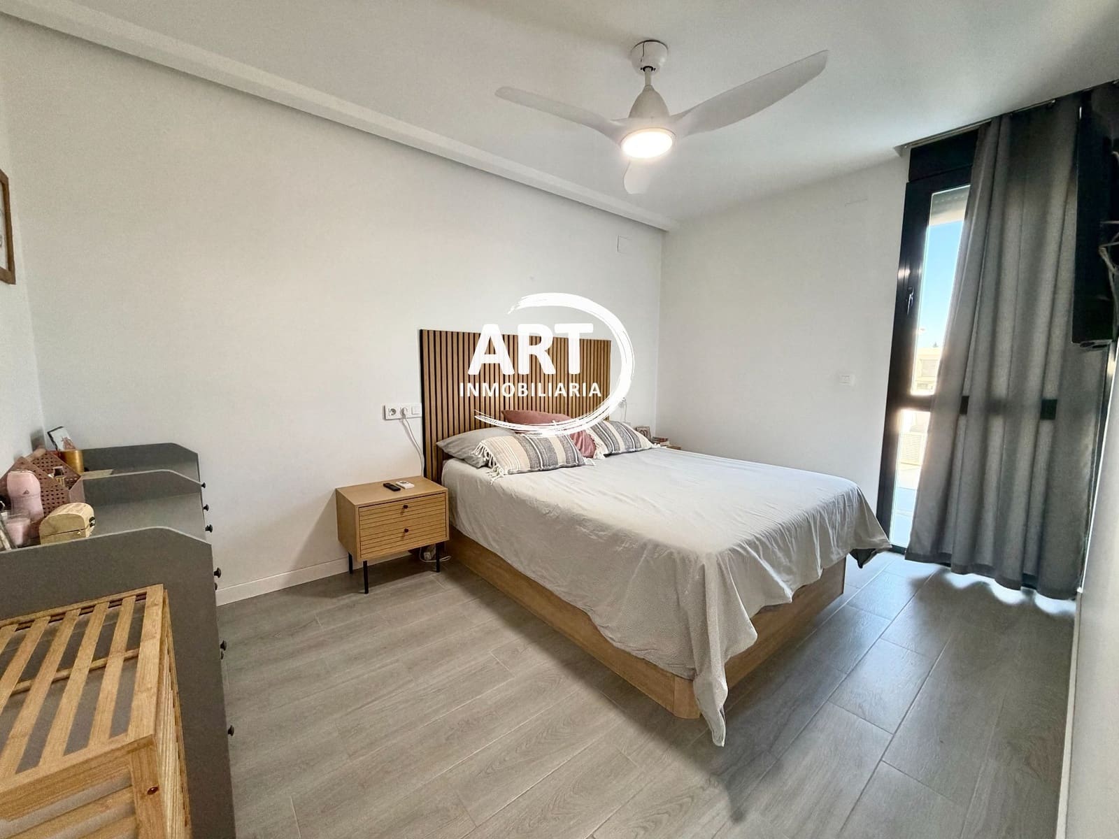 Chalet de 4 habitaciones en San Antonio de Benagéber en venta con piscina garaje - 580.000 € (Ref: 10174345)