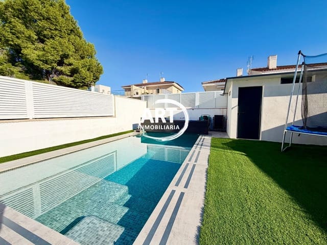 Chalet de 4 habitaciones en San Antonio de Benagéber en venta con piscina garaje - 580.000 € (Ref: 10174345)