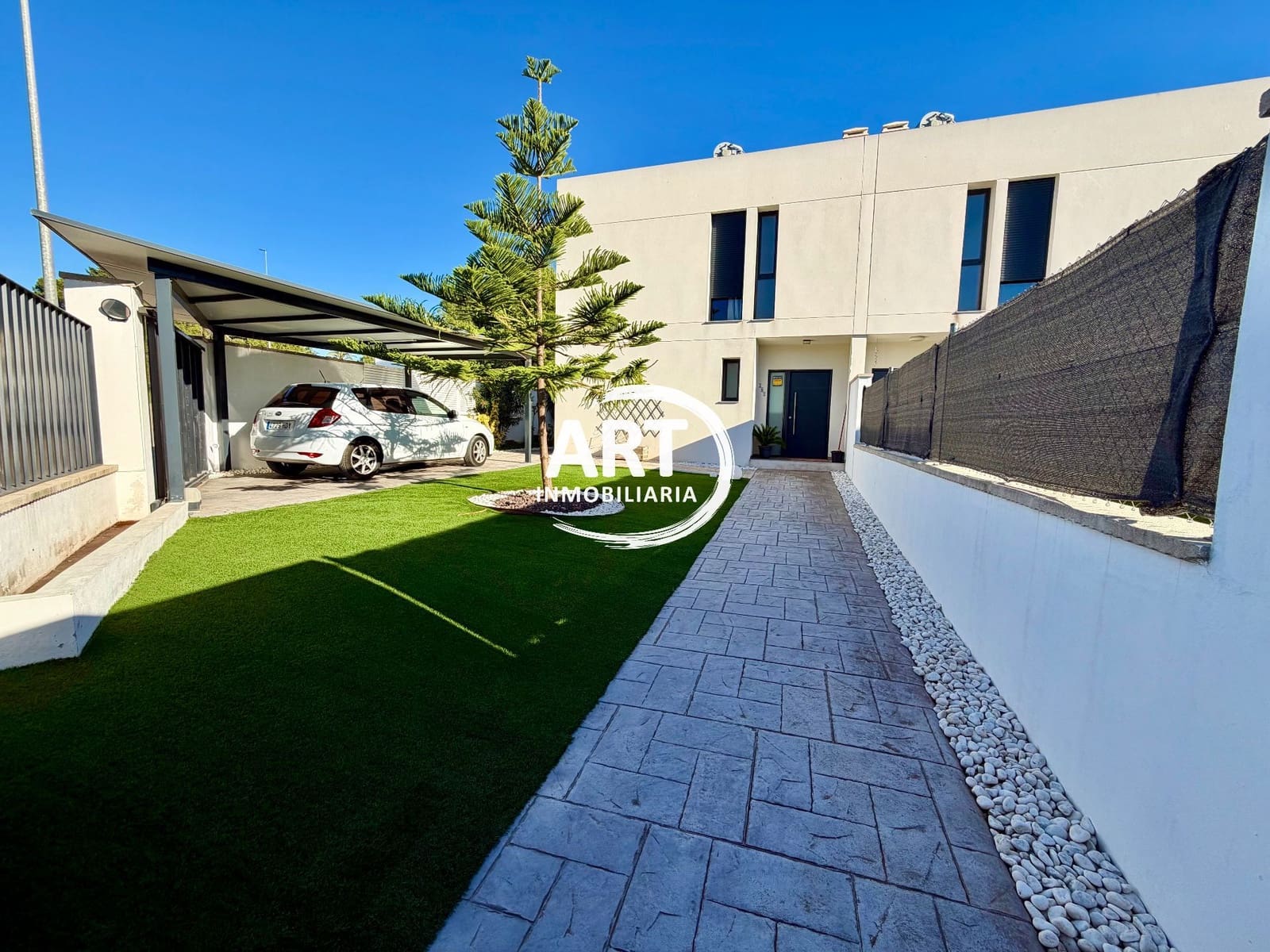 Chalet de 4 habitaciones en San Antonio de Benagéber en venta con piscina garaje - 580.000 € (Ref: 10174345)