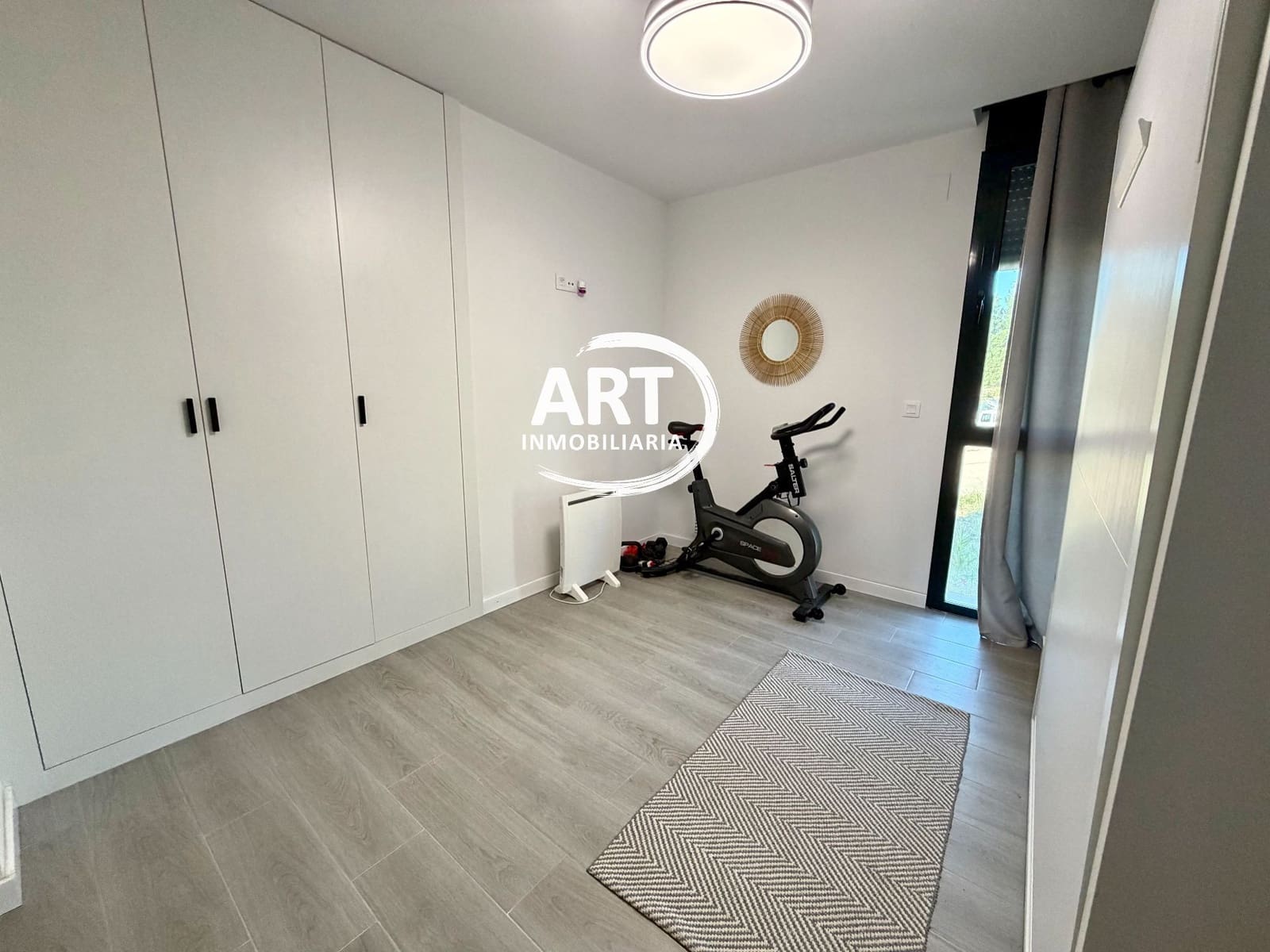 Chalet de 4 habitaciones en San Antonio de Benagéber en venta con piscina garaje - 580.000 € (Ref: 10174345)