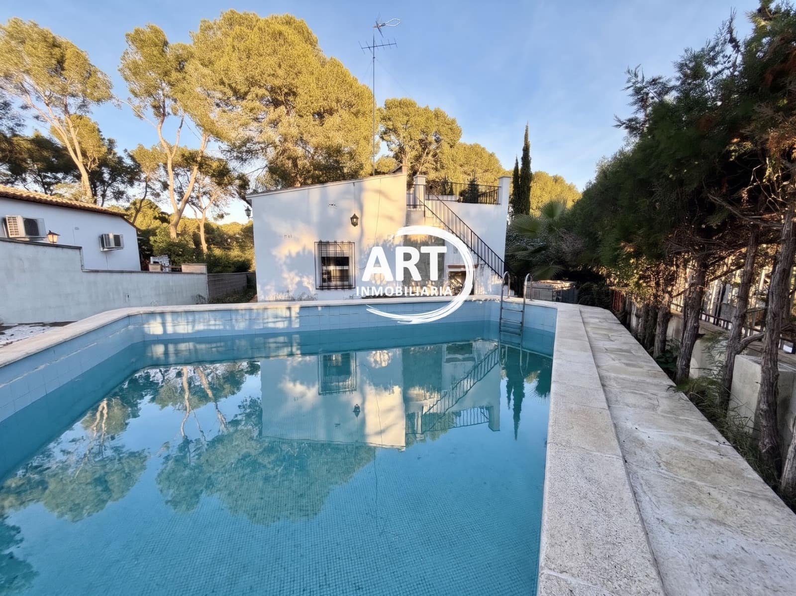 3 soverom Villa til salgs i L'Eliana med svømmebasseng garasje - € 419 000 (Ref: 10184182)