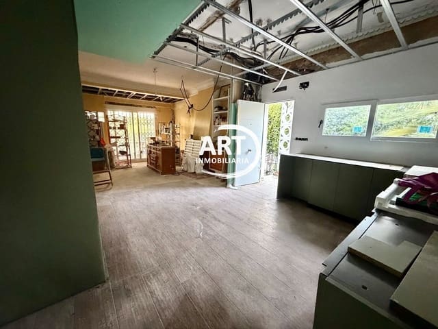 3 soverom Villa til salgs i L'Eliana med svømmebasseng garasje - € 419 000 (Ref: 10184182)
