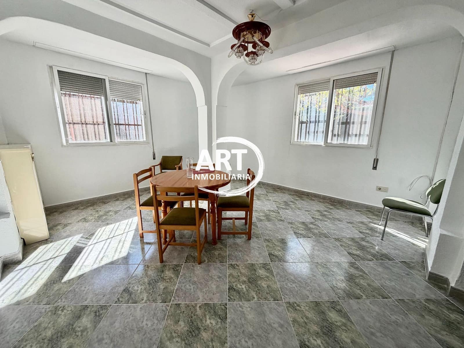 4 slaapkamer Villa te koop in San Antonio de Benageber met zwembad garage - € 550.000 (Ref: 10184183)