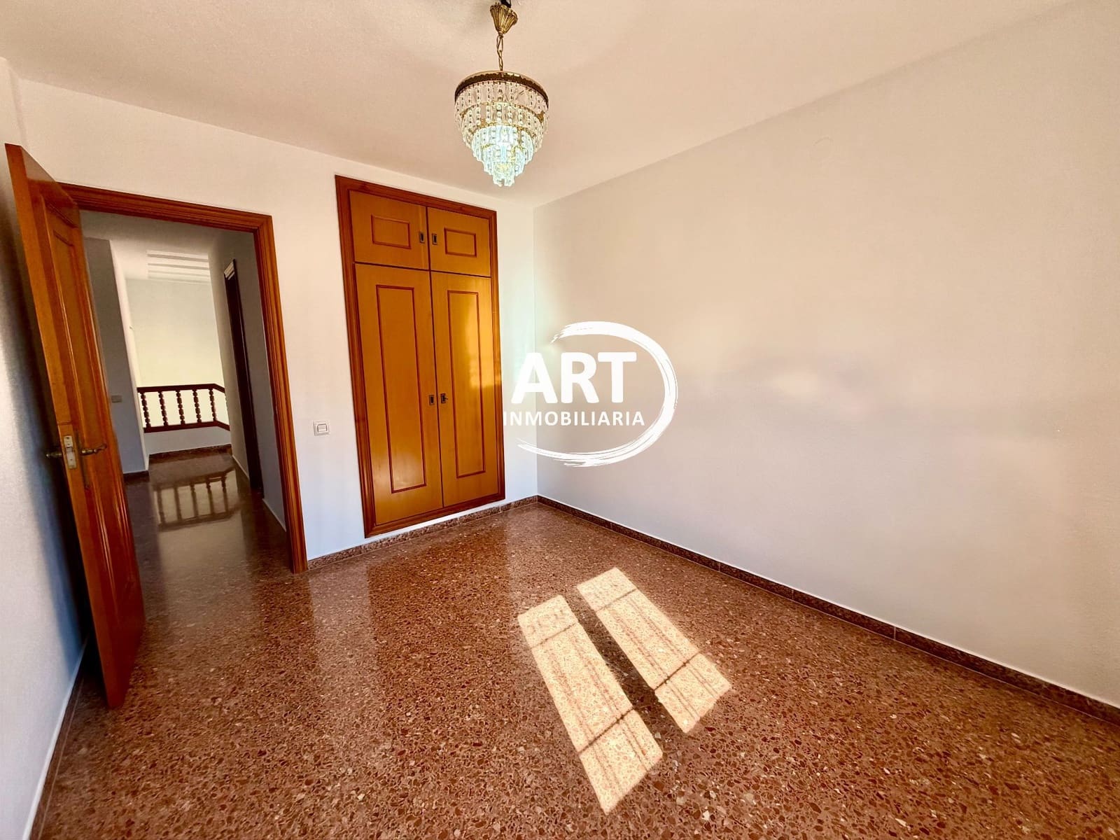 4 slaapkamer Villa te koop in San Antonio de Benageber met zwembad garage - € 550.000 (Ref: 10184183)