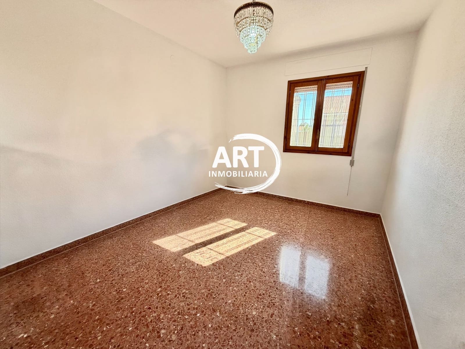 4 slaapkamer Villa te koop in San Antonio de Benageber met zwembad garage - € 550.000 (Ref: 10184183)