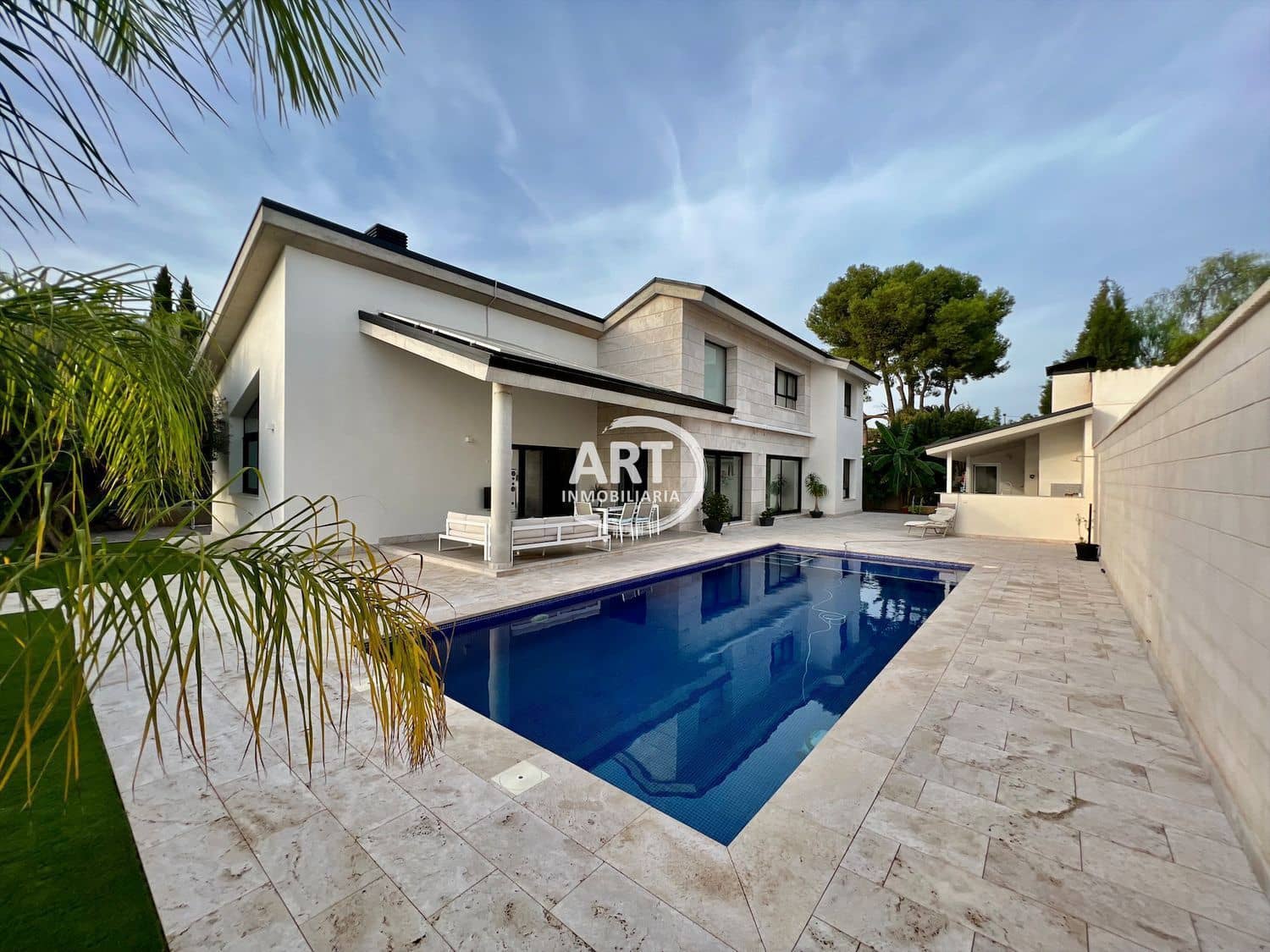 4 sypialnia Willa na sprzedaż w L'Eliana z basenem garażem - 950 000 € (Ref: 7289234)