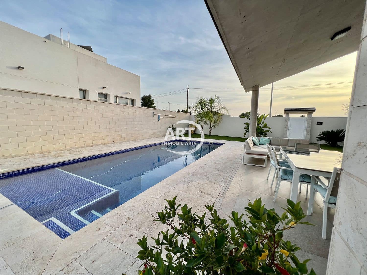 4 sypialnia Willa na sprzedaż w L'Eliana z basenem garażem - 950 000 € (Ref: 7289234)