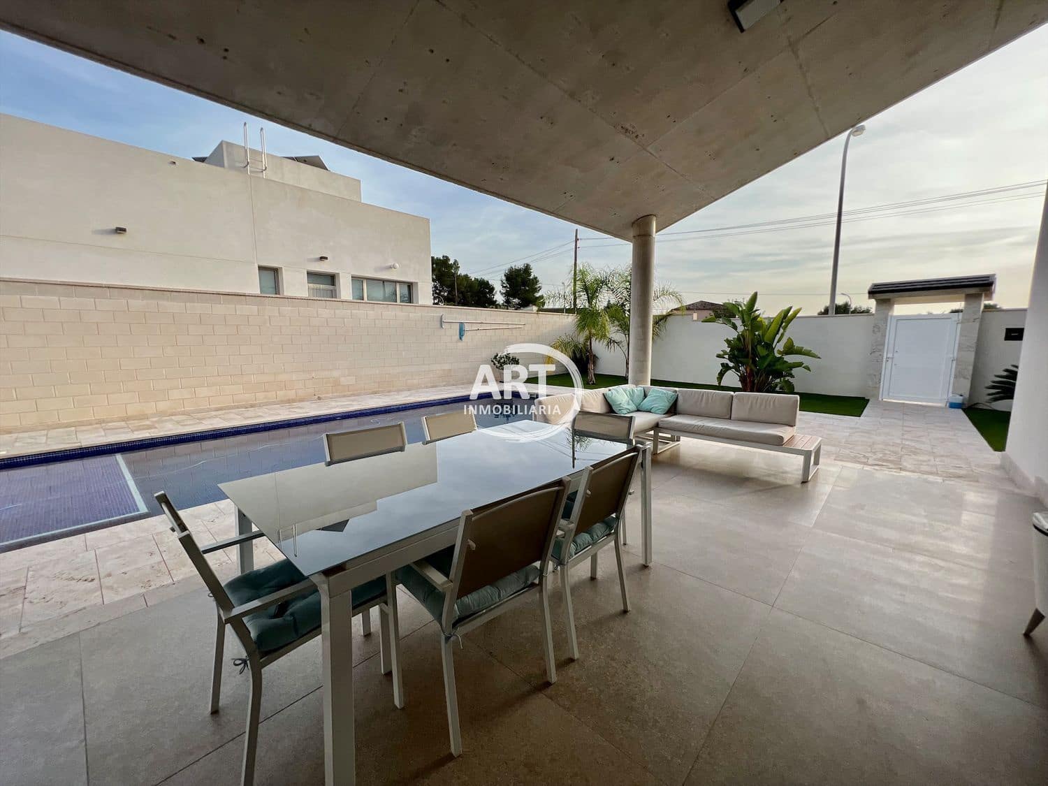 4 sypialnia Willa na sprzedaż w L'Eliana z basenem garażem - 950 000 € (Ref: 7289234)