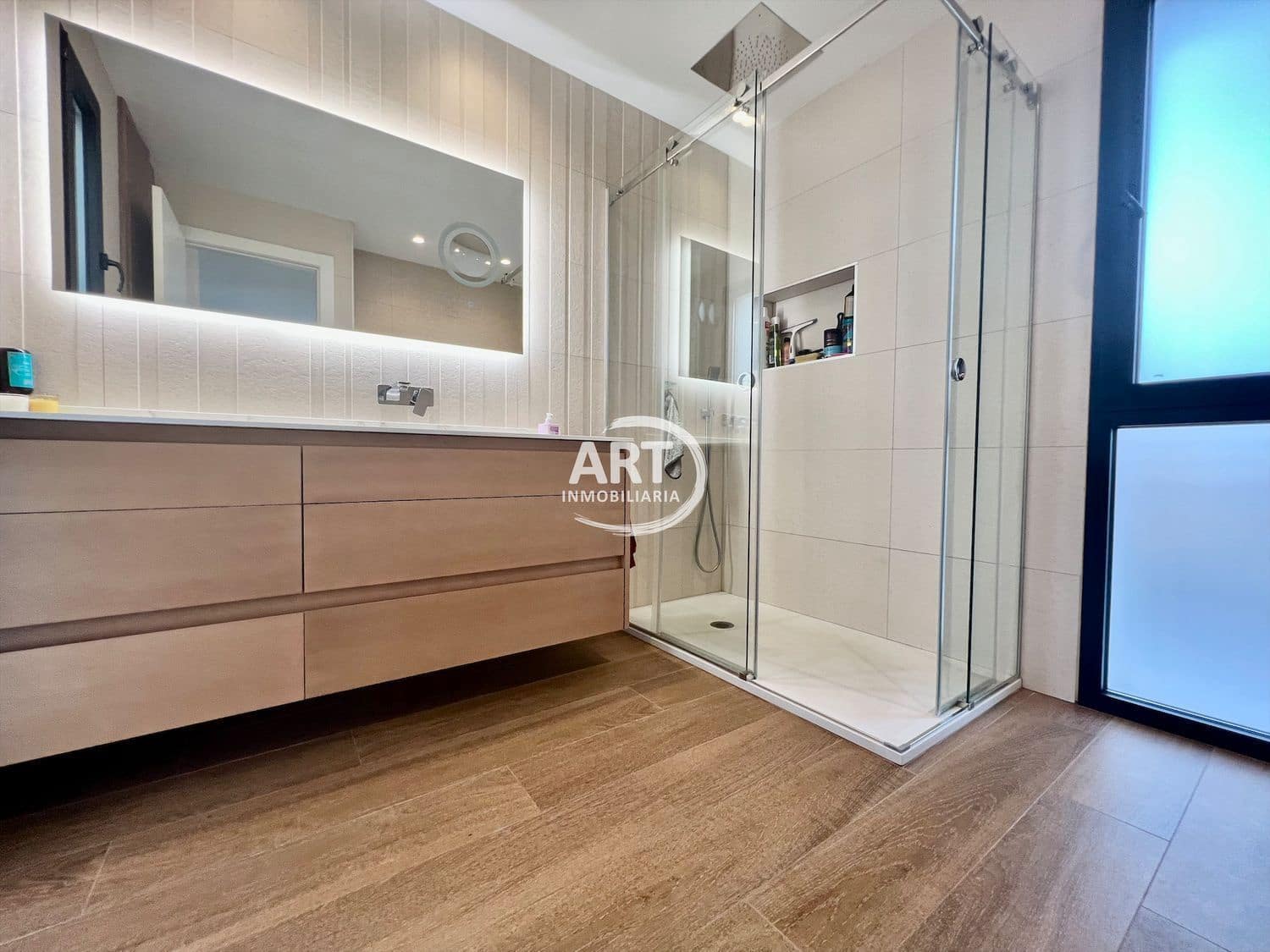 4 sypialnia Willa na sprzedaż w L'Eliana z basenem garażem - 950 000 € (Ref: 7289234)