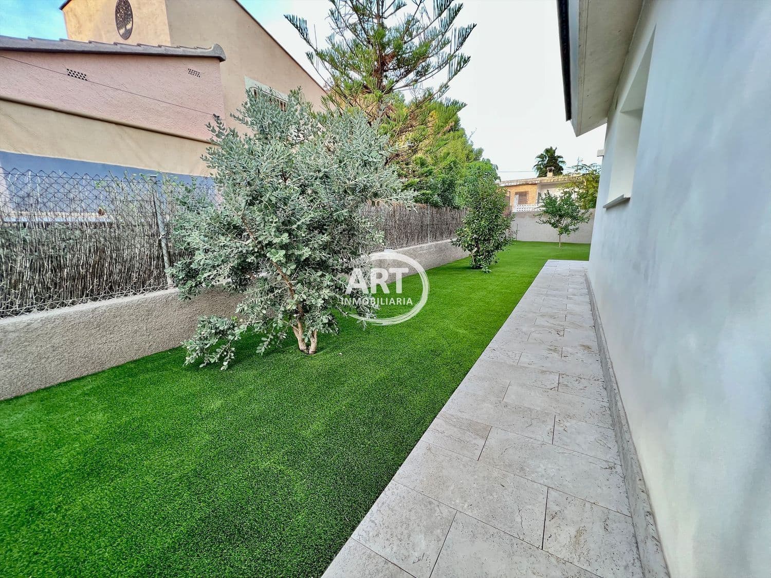 4 sypialnia Willa na sprzedaż w L'Eliana z basenem garażem - 950 000 € (Ref: 7289234)