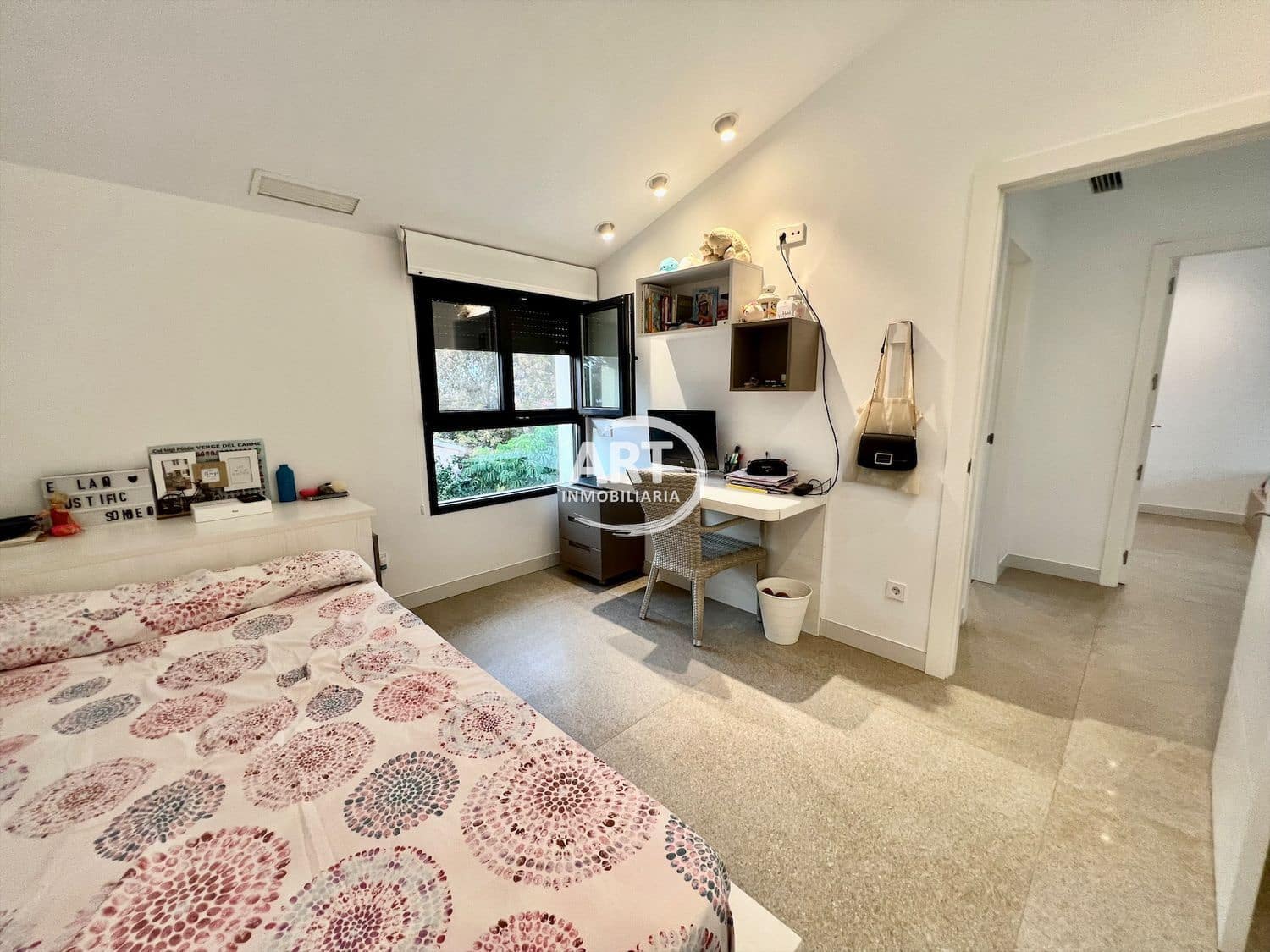 4 sypialnia Willa na sprzedaż w L'Eliana z basenem garażem - 950 000 € (Ref: 7289234)