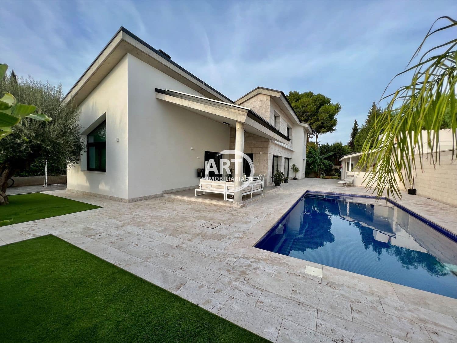 4 sypialnia Willa na sprzedaż w L'Eliana z basenem garażem - 950 000 € (Ref: 7289234)