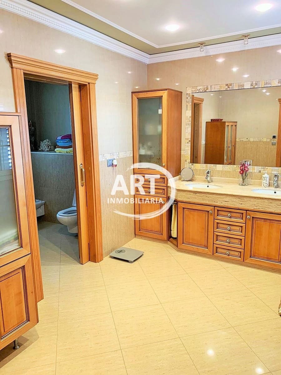 6 soveværelse Villa til salg i Benaguasil med swimmingpool garage - € 825.000 (Ref: 7289235)