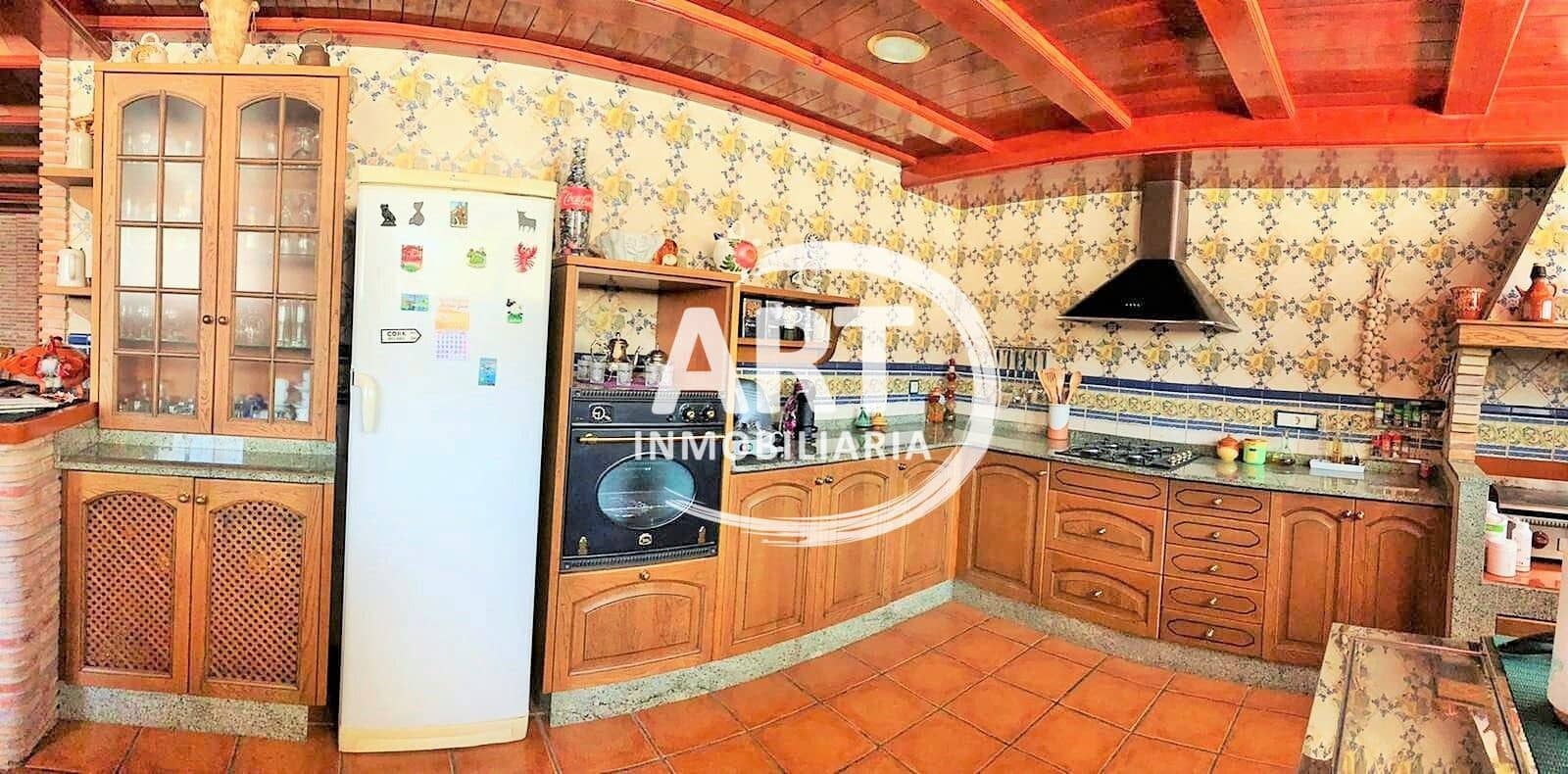 6 soveværelse Villa til salg i Benaguasil med swimmingpool garage - € 825.000 (Ref: 7289235)