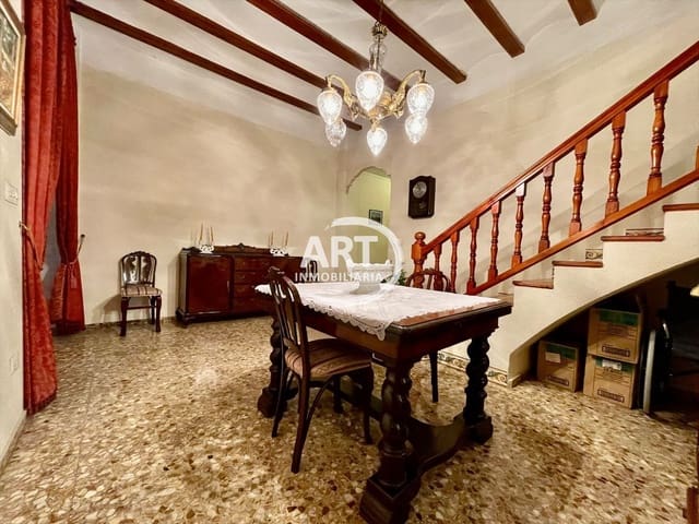 4 bedroom Townhouse for sale in L'Alcúdia - € 250,000 (Ref: 7289748)