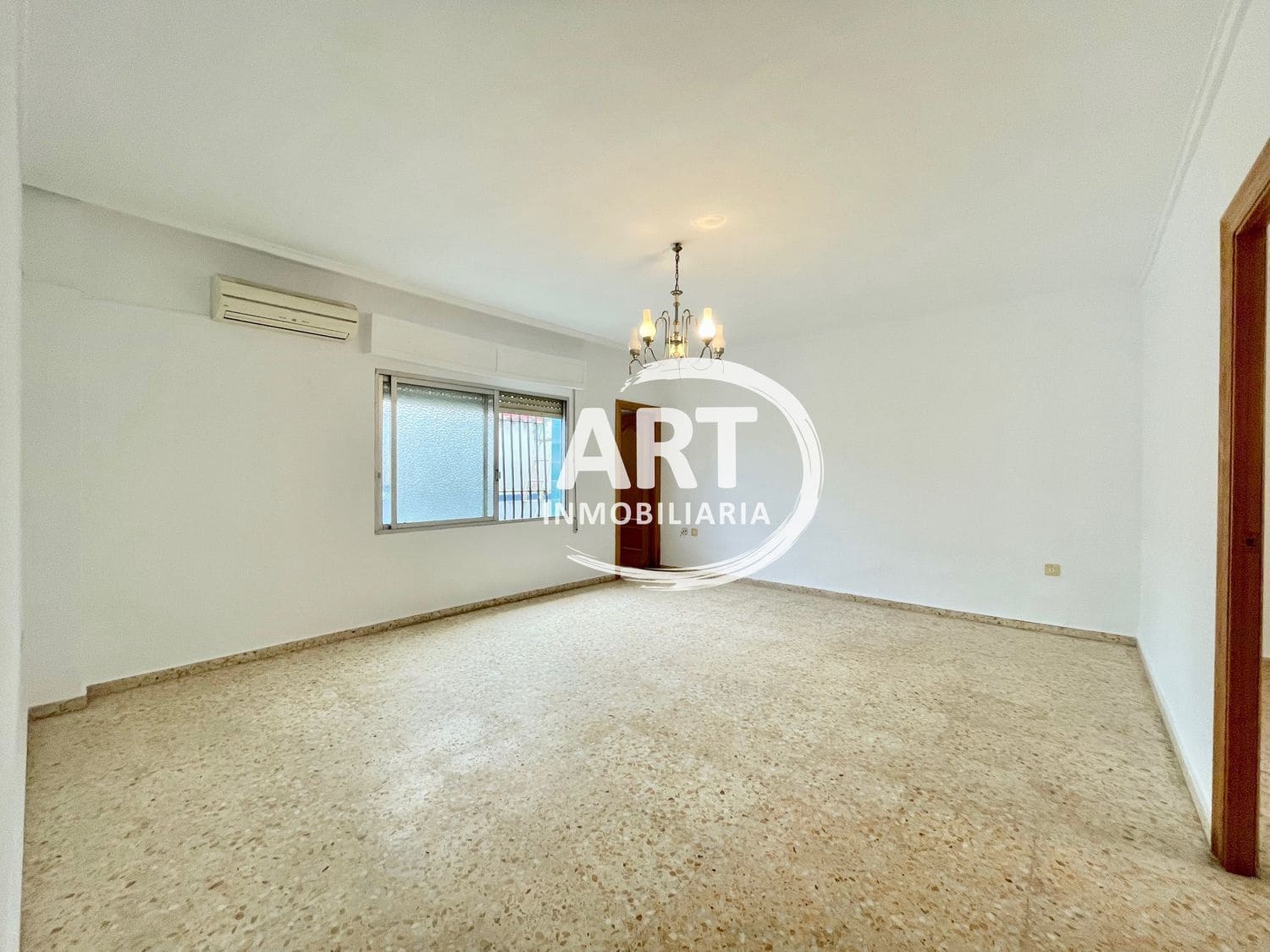 3 soverom Kjedet enebolig til salgs i San Antonio de Benageber med garasje - € 299 000 (Ref: 7884506)