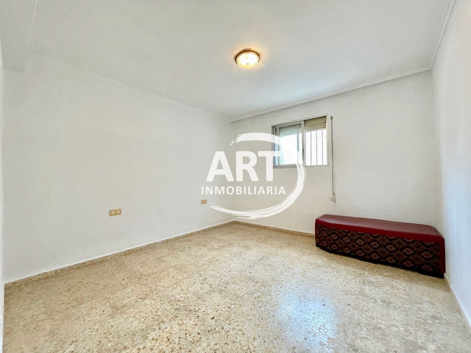 3 soverom Kjedet enebolig til salgs i San Antonio de Benageber med garasje - € 299 000 (Ref: 7884506)