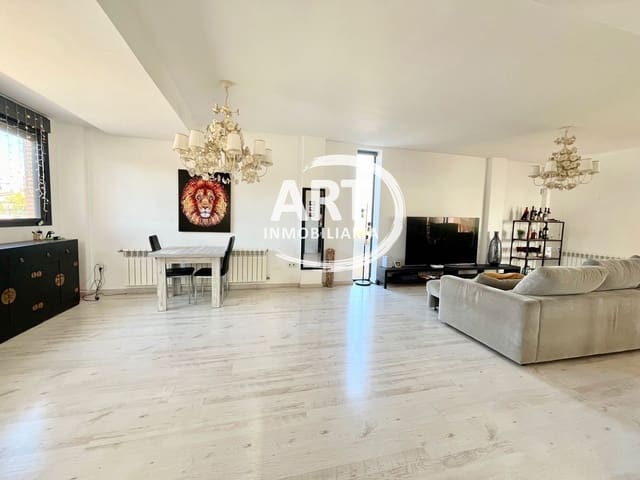 4 slaapkamer Villa te koop in L'Eliana met zwembad garage - € 595.000 (Ref: 8078228)