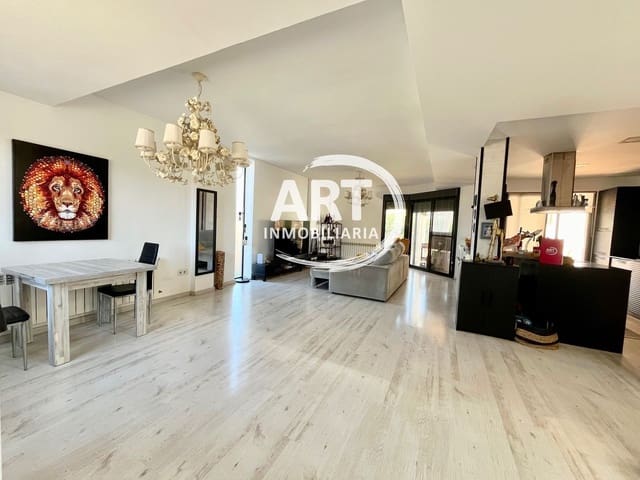 4 slaapkamer Villa te koop in L'Eliana met zwembad garage - € 595.000 (Ref: 8078228)